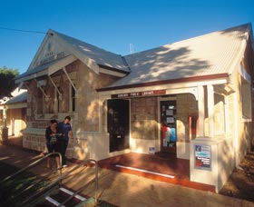 Dongara Heritage Walk - South Australia Travel 0