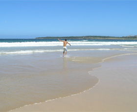 Shellharbour Beach - South Australia Travel 1