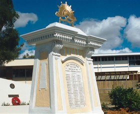 Beenleigh War Memorial - South Australia Travel 0