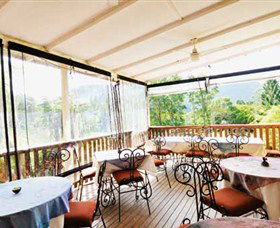 Blue Knob Hall Gallery And Cafe - South Australia Travel 3