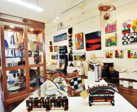 Nimbin Artists Gallery - South Australia Travel 0