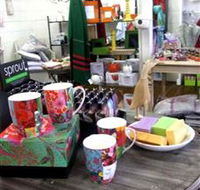 The Famous Tinonee Cafe and Gift Shop - South Australia Travel