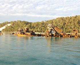 Tangalooma Wrecks Dive Site - South Australia Travel 0