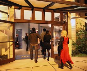 Jetty Memorial Theatre - South Australia Travel 1