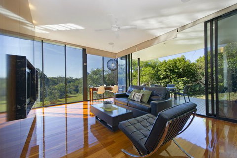 Glass On Glasshouse - South Australia Travel 0