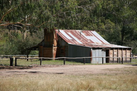 Australis 4WD Adventures - South Australia Travel 2