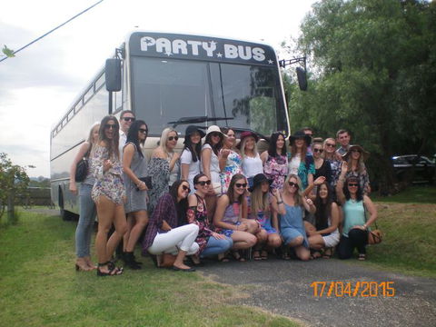 R & R Bus And Leisure Hire - South Australia Travel 0