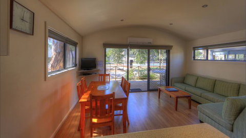 BIG4 Deniliquin Holiday Park - South Australia Travel 11