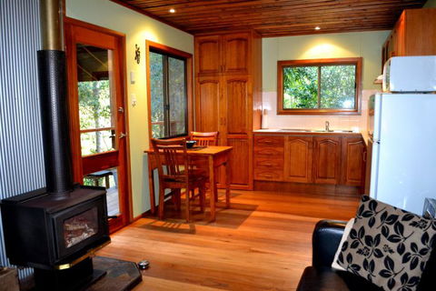 Waterfall Hideout-Rainforest Cabin For Couples - South Australia Travel 0
