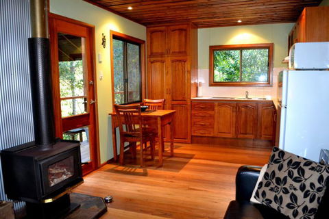 Waterfall Hideout-Rainforest Cabin For Couples - South Australia Travel 4