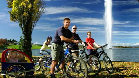 Lake Burley Griffin - South Australia Travel 0