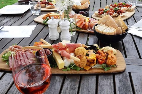 CHEVY CONVERTIBLE Package For 2 People- Wine Lunch Cheese & Chocolate From Melb. - South Australia Travel 10