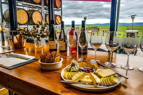 WEEKEND LOVERS Yarra Valley Wine Tour Departing From Melbourne - Weekends Only - South Australia Travel 0