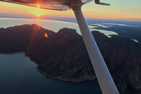 Freycinet Peninsula Or Wineglass Bay Scenic Flight - South Australia Travel 1