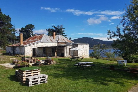 Hobart Small Group Wine Tour Saturday Afternoon: Wines, Gins & Cheeses - South Australia Travel 5