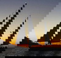 Magnetic Island Sunset Sail - South Australia Travel