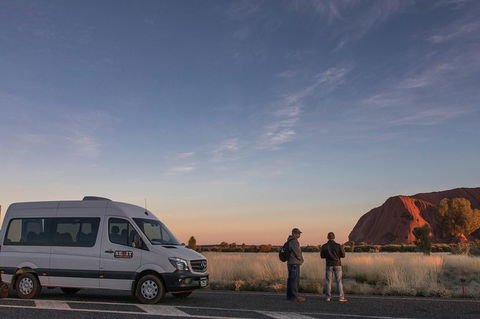 Highlights Of Uluru Including Sunrise And Breakfast - South Australia Travel 3