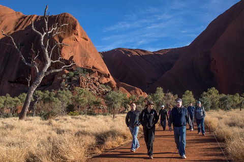Highlights Of Uluru Including Sunrise And Breakfast - South Australia Travel 4