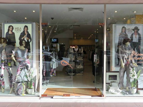 Adrienne And The Misses Bonney - South Australia Travel 0