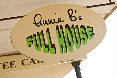 Annie B's Full House - South Australia Travel 1
