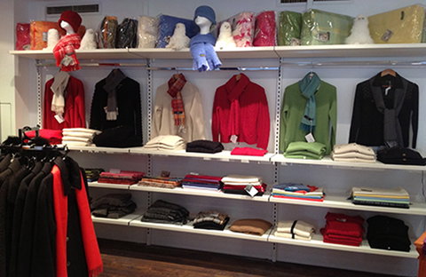 Australian Alpaca Barn - The Rocks - South Australia Travel 1