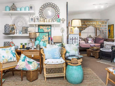 Bombo Clothing Co And The Bombo Gallery - South Australia Travel 1
