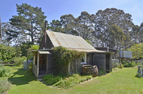 Davidson Whaling Station Historic Site - South Australia Travel 0