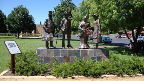 Gundagai's Architectural Heritage Walk - South Australia Travel 1