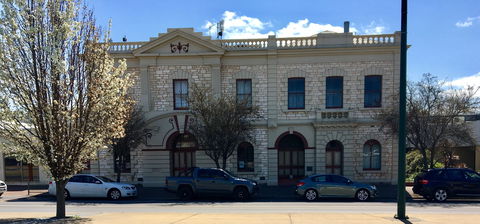 Naracoorte Town Hall - South Australia Travel 0