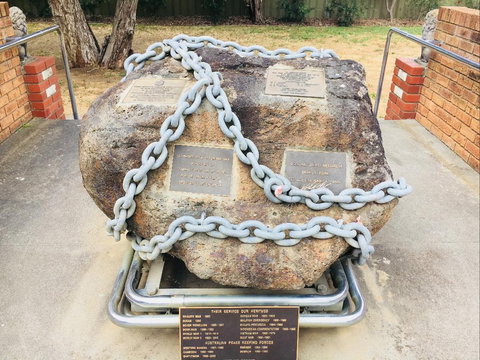 Nathalia  Memorial Gardens - South Australia Travel 0