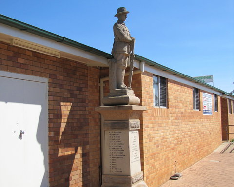 Westbrook War Memorial - South Australia Travel 0