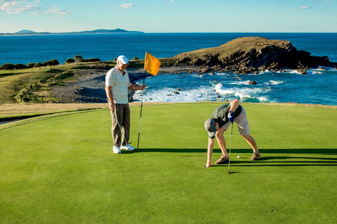 Crescent Head Country Club Golf Course - South Australia Travel 1