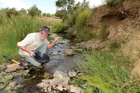 Gold Panning, Deep Creek - South Australia Travel 0