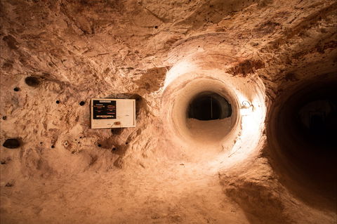Umoona Opal Mine And Museum - South Australia Travel 1