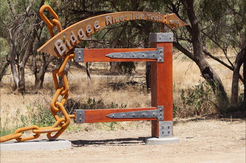 Bidgee Riverside Trail  - Hay Nature Walk - South Australia Travel 1