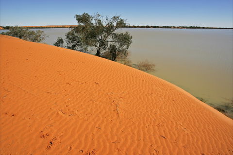Innamincka Regional Reserve - South Australia Travel 1