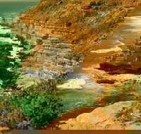 Island Rock and Natural Bridge - South Australia Travel