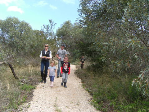 Meningie Lions Walking Trail - South Australia Travel 0