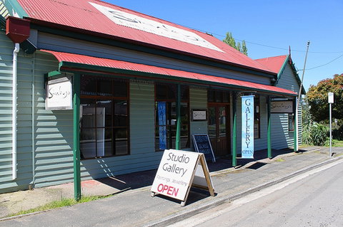 The Art Of Richard Stanley, Studio And Gallery - South Australia Travel 1