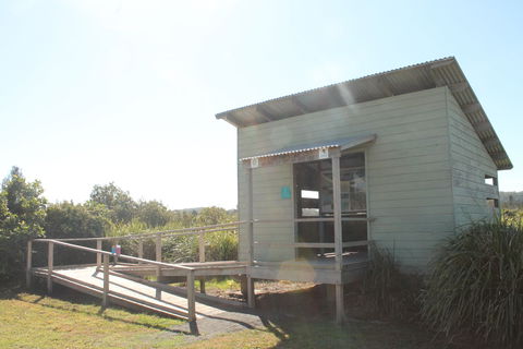 Boyters Lane Bird Hide - South Australia Travel 1
