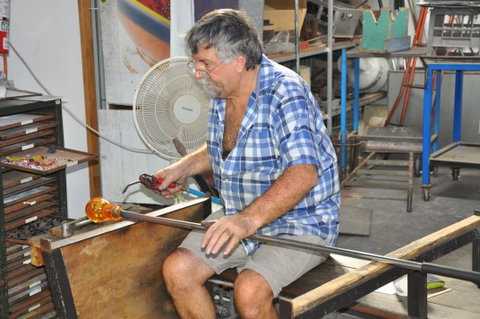 Eamonn Vereker Glass Studio And Gallery - South Australia Travel 0