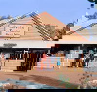 Yulara - South Australia Travel