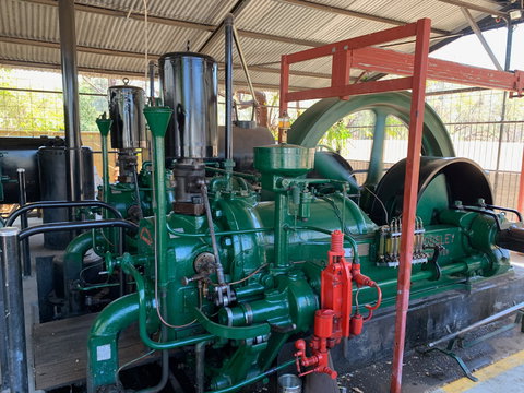 Historical Crossley Engine - South Australia Travel 1