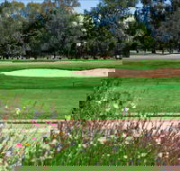 Howlong Golf Resort - South Australia Travel