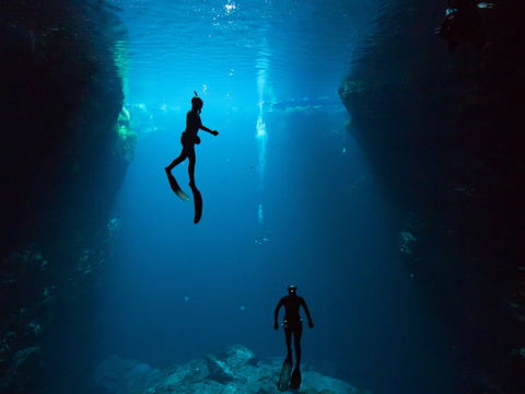 Kilsby Sinkhole - South Australia Travel 0