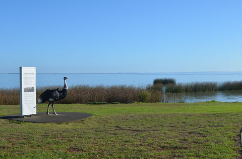 Meningie Walking And Cycling Trails - South Australia Travel 2