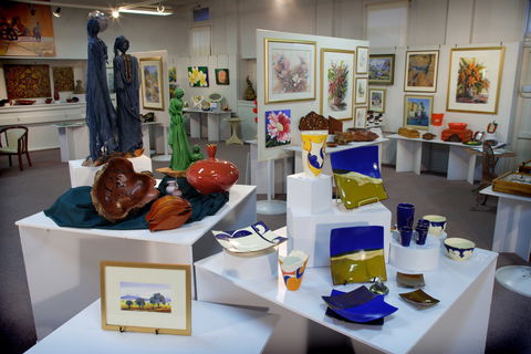 Inverell Art  Gallery - South Australia Travel 1