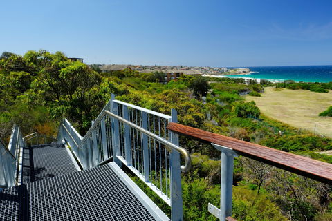Malabar Headland National Park Western Escarpment Walking Track - South Australia Travel 0