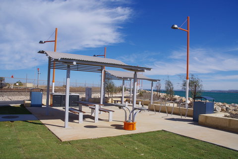 The Esplanade - South Australia Travel 1