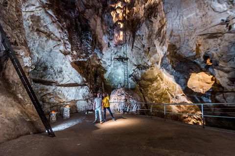 Jenolan Caves: Lucas Cave Tour - South Australia Travel 1